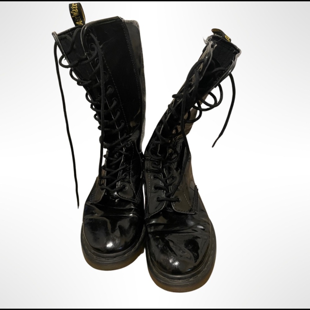 1914 Dr. Martens air walk patent leather boots 10w/8m